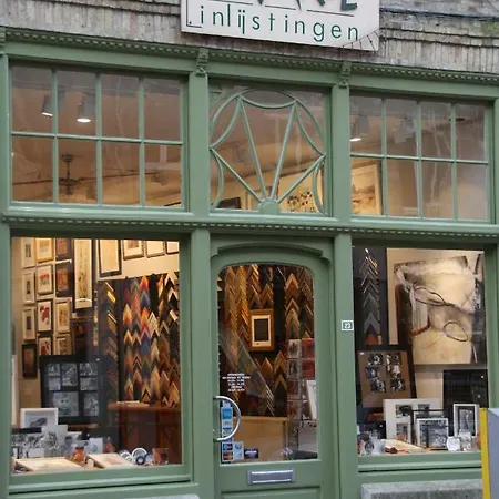 Belarte Framing Shop, Spacious Apartment With Garage In The Heart Of Ieper Exterior foto