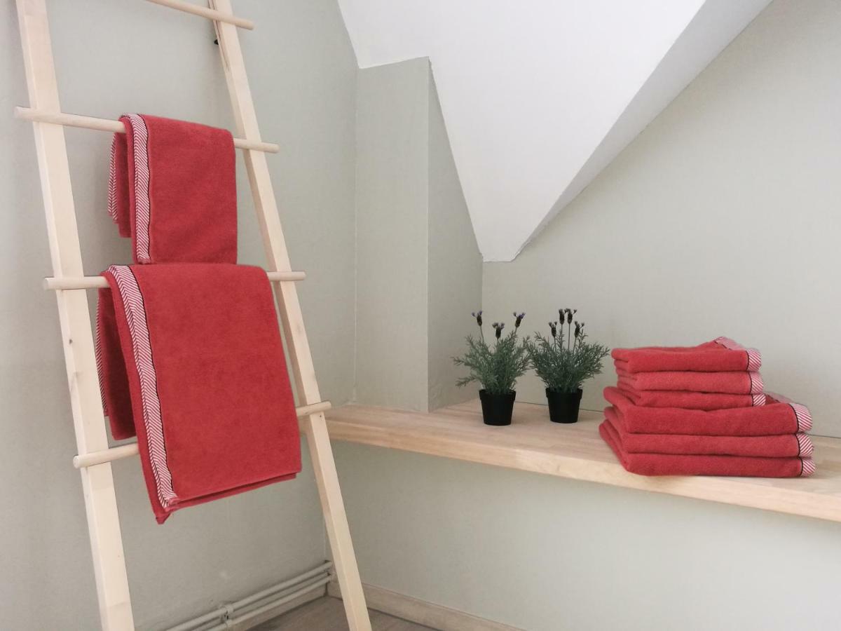 Apartment Belarte Framing Shop, Spacious With Garage In The Heart Of